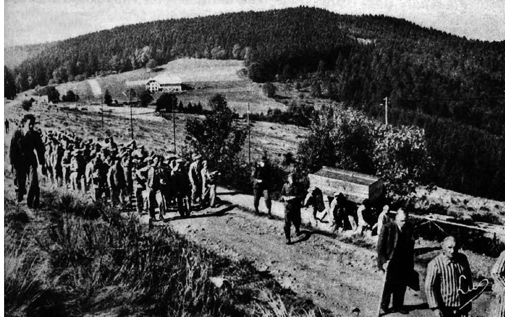 Reorganisation von „Natzweiler“ rechts des Rheins – Todesmärsche und Ende